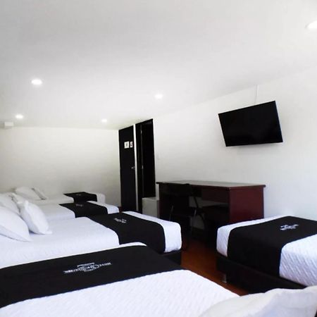 Hotel Colonial Internacional Bogotá Extérieur photo