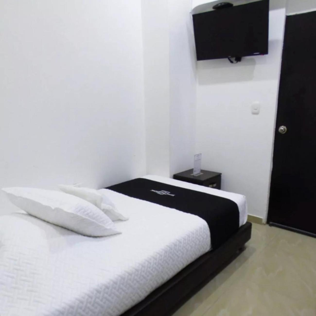 Hotel Colonial Internacional Bogotá Extérieur photo